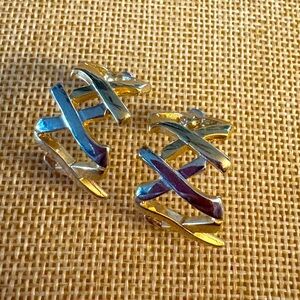 Vintage Gold Tone Criss Cross “X” Hoop Earrings Post Back Small ~1”￼